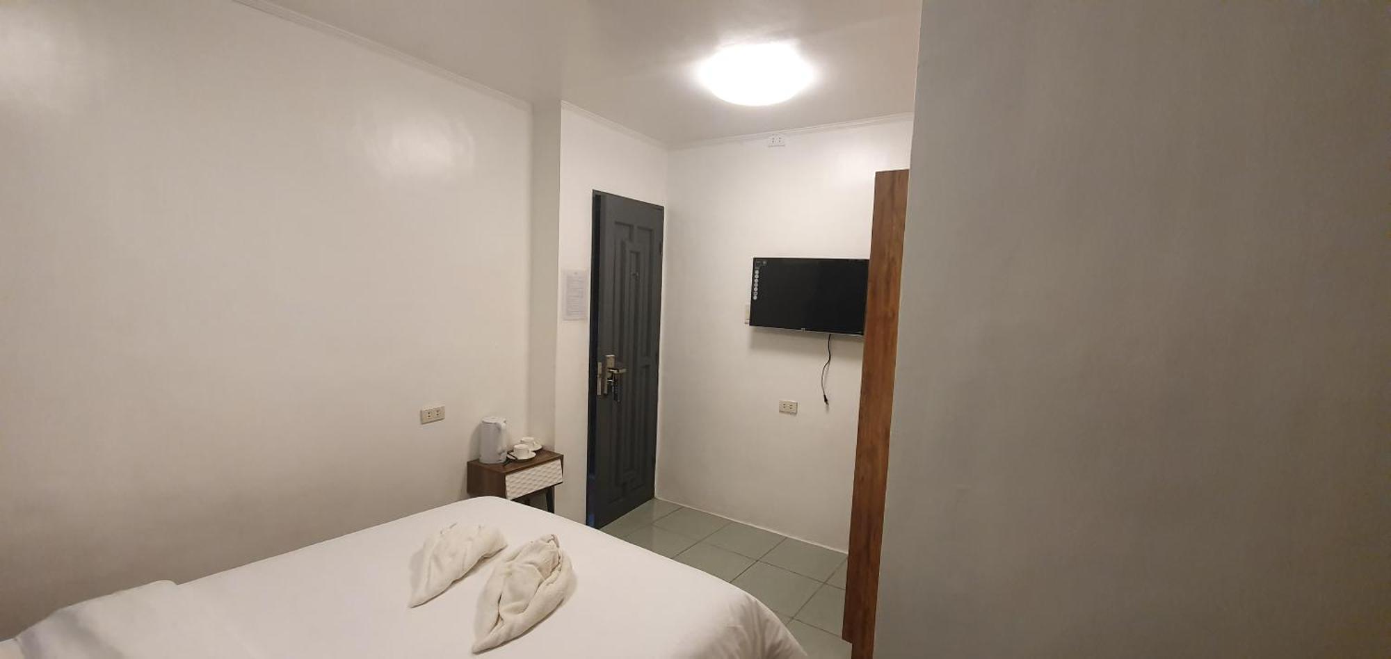 Aj Tourist Inn Coron Exteriör bild